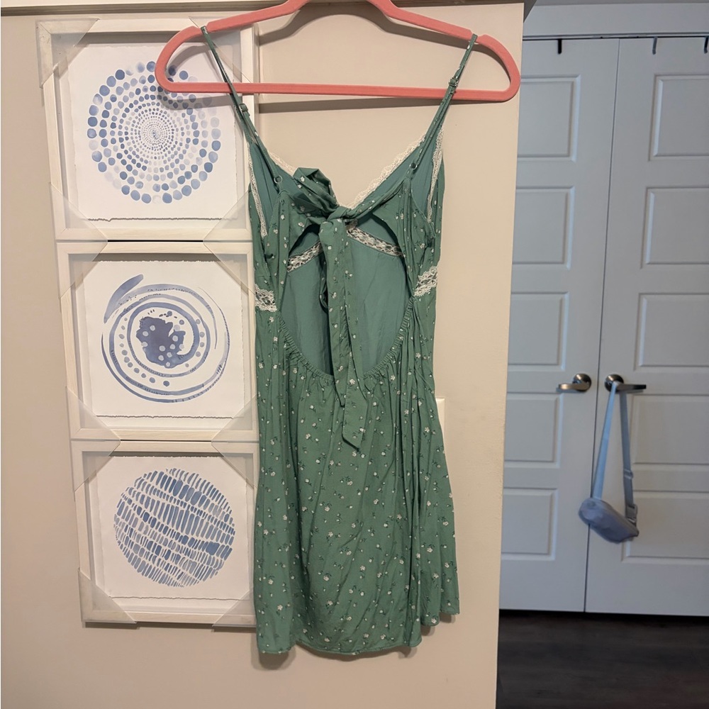 Hollister Green Floral Lace-Trim Slip - Picture 3 of 5